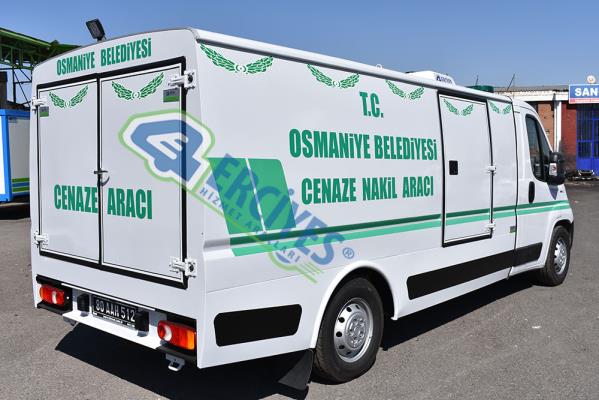 Osmaniye Belediyesi'ne Cenaze Nakil Aracı Verilmiştir